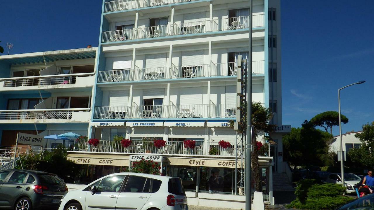 浪花酒店 鲁瓦扬 外观 照片